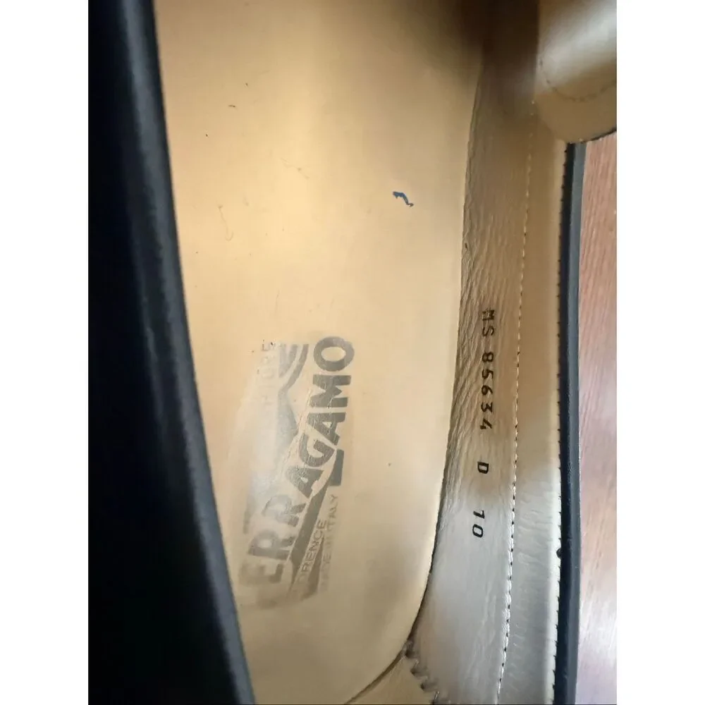 Ferragamo very 10